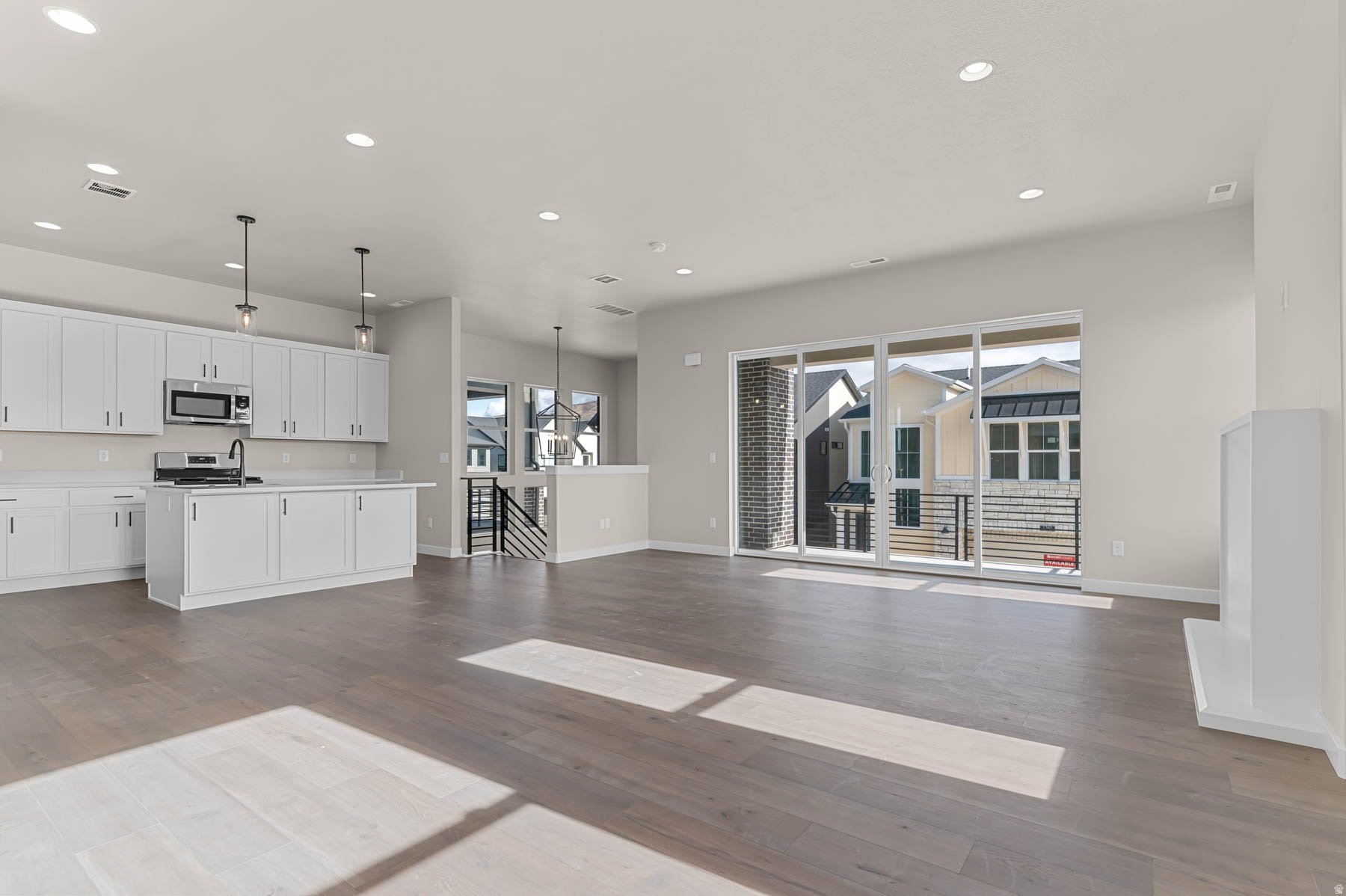 HOLBROOK E VILLAS 637 - Residential