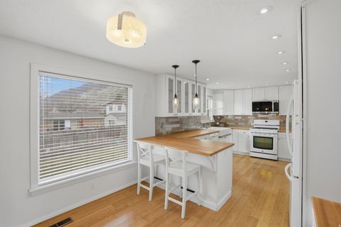 Tiny photo for 1169 E 700 S, Provo, UT 84606 (MLS # 2141606)