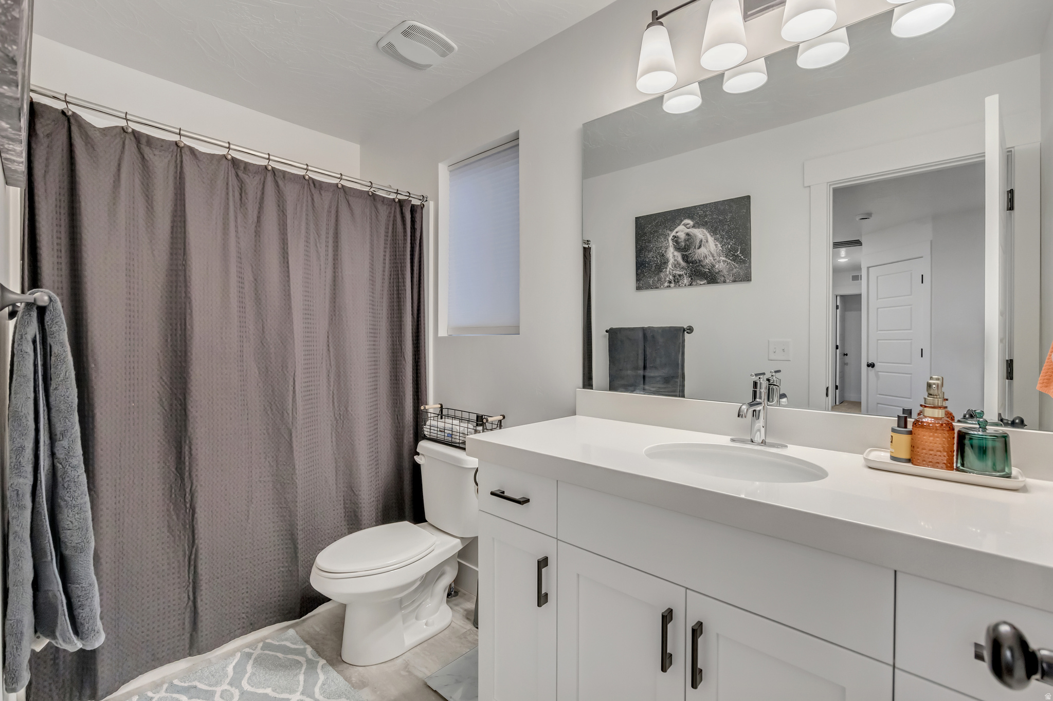 SILVER LAKE - Residential