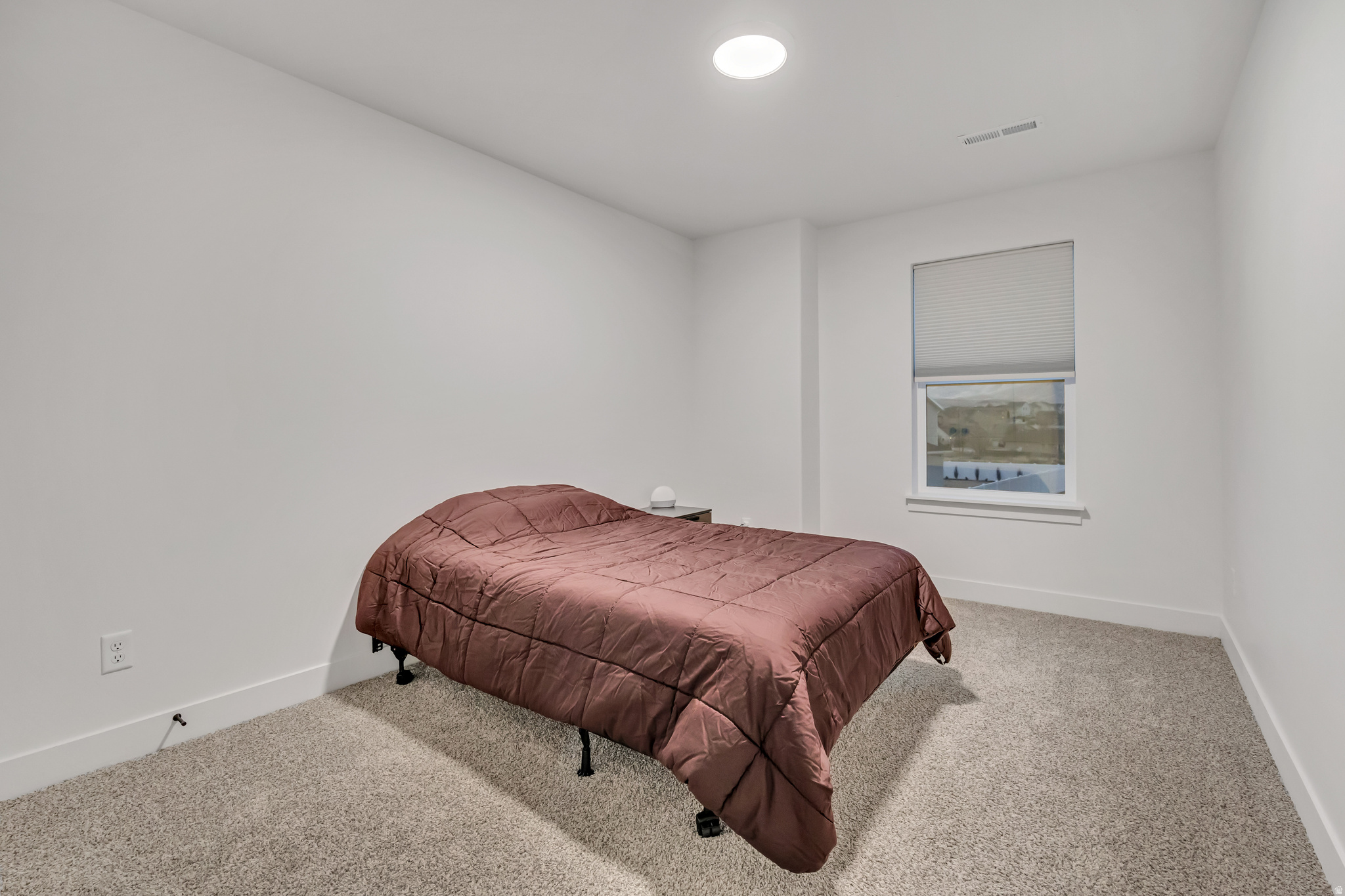 SILVER LAKE - Residential