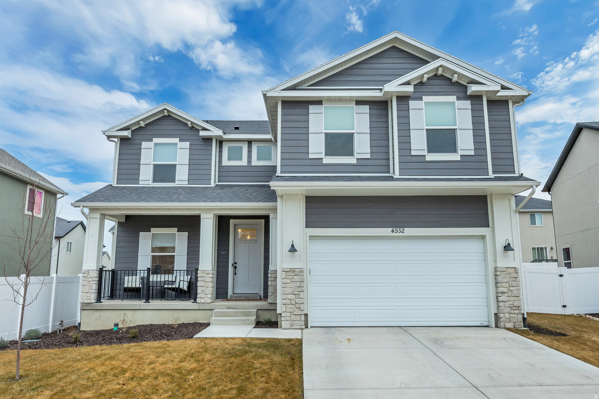 SILVER LAKE - Residential