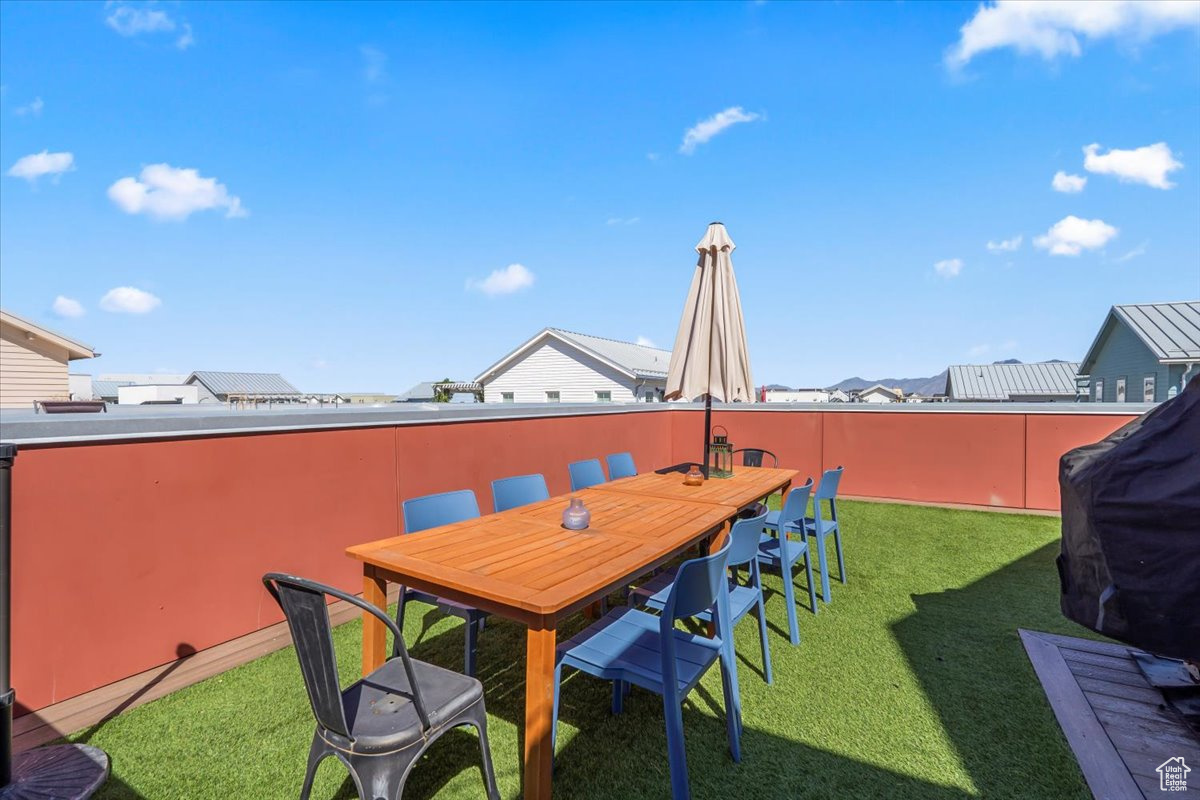 DAYBREAK MARINAVG128 - Residential