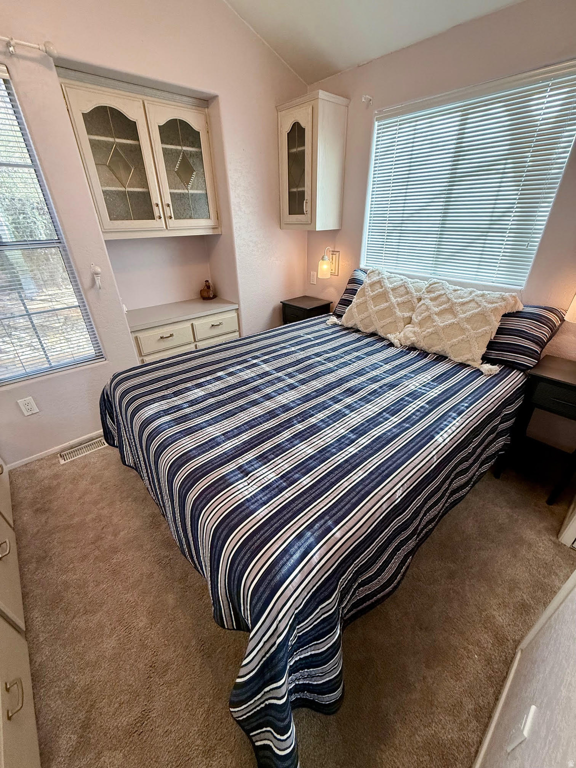 HARRISBURG LAKESIDE EST 2 - Residential