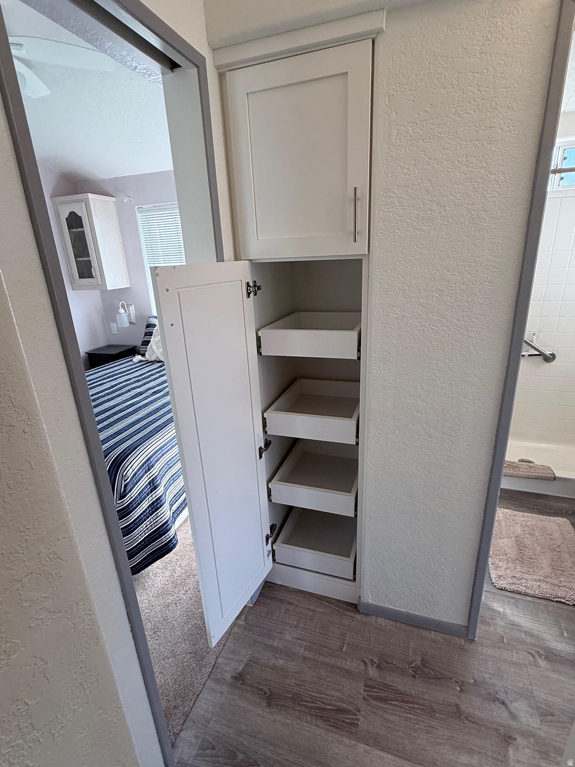 HARRISBURG LAKESIDE EST 2 - Residential