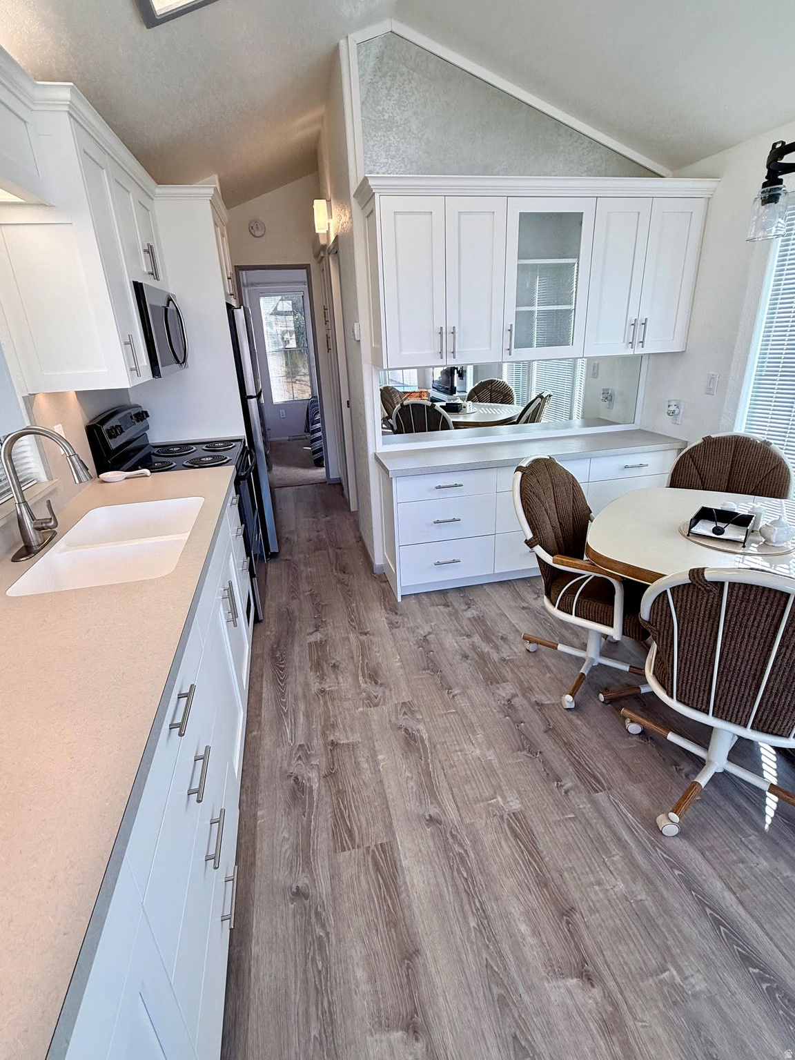 HARRISBURG LAKESIDE EST 2 - Residential