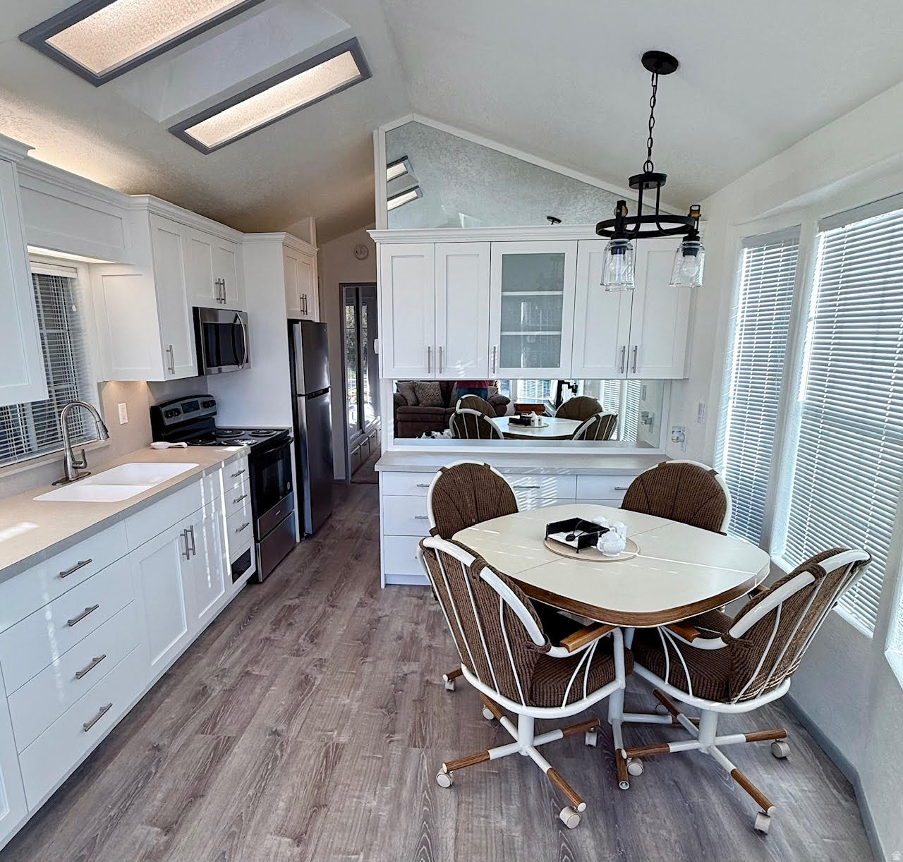 HARRISBURG LAKESIDE EST 2 - Residential