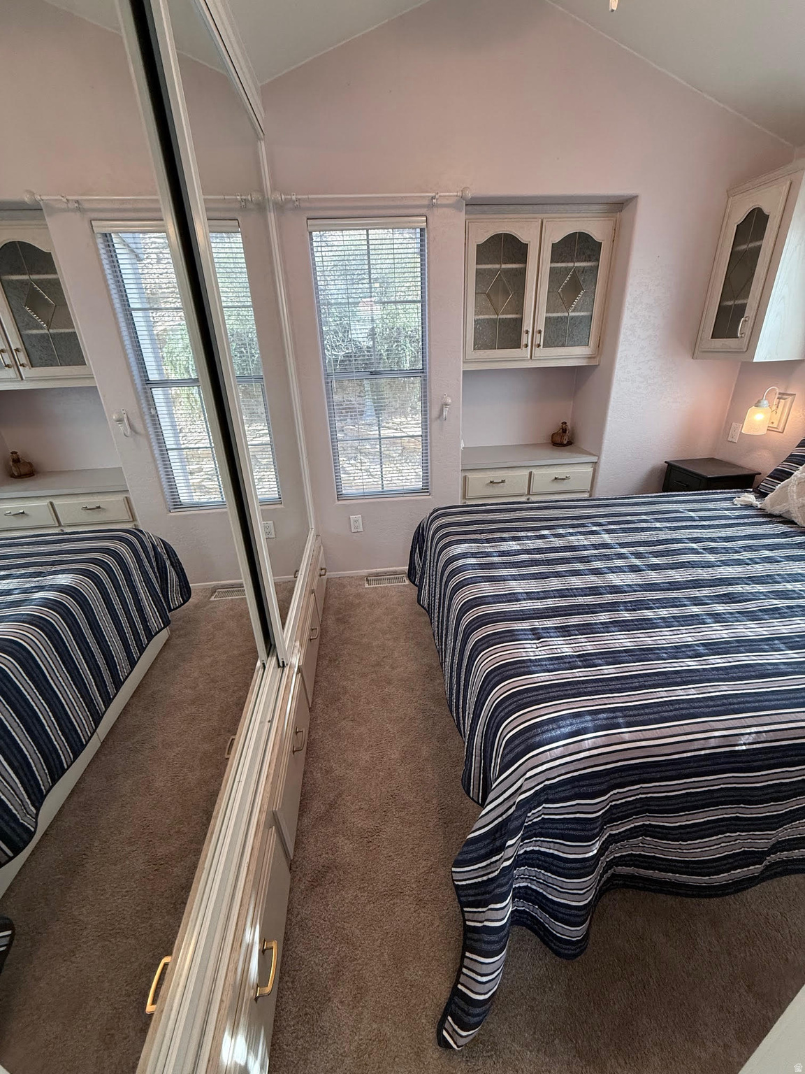 HARRISBURG LAKESIDE EST 2 - Residential