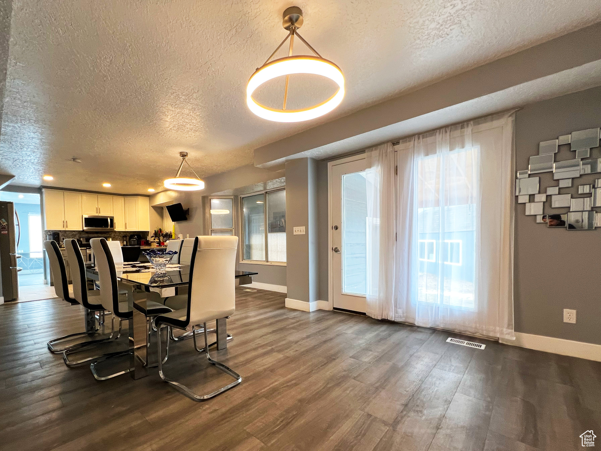 8538 S Littlewood Cir, Sandy, Utah image 10