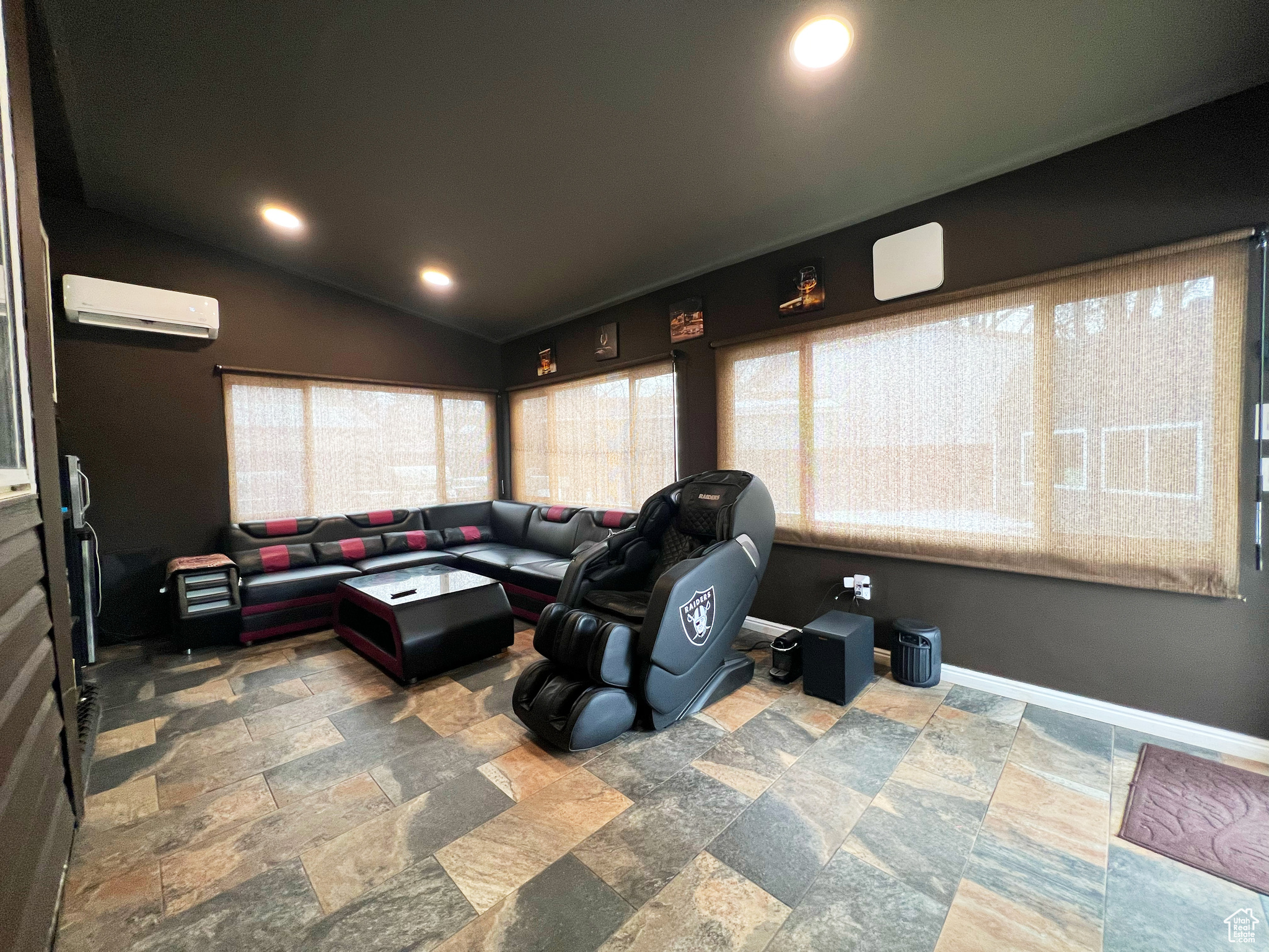 8538 S Littlewood Cir, Sandy, Utah image 17