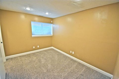 Tiny photo for 2905 S 2000 E, Salt Lake City, UT 84109 (MLS # 2127893)