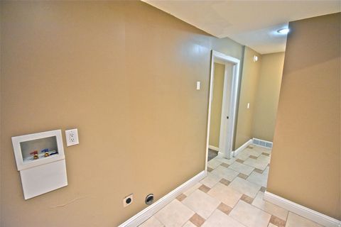 Tiny photo for 2905 S 2000 E, Salt Lake City, UT 84109 (MLS # 2127893)