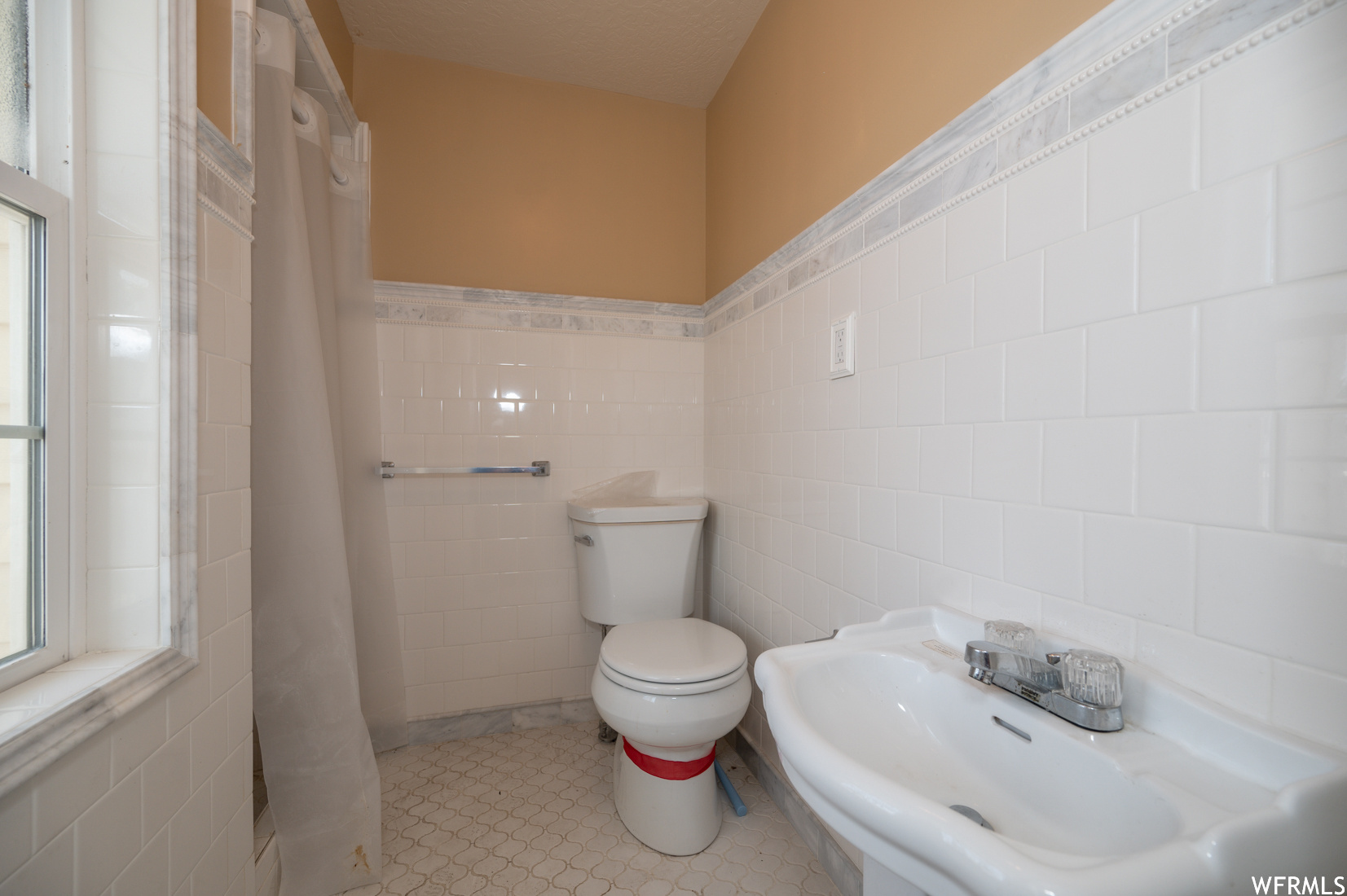 Salt Lake City, Utah 84123, United States, 10 Bedrooms Bedrooms, ,7 BathroomsBathrooms,Residential,Pending,228629