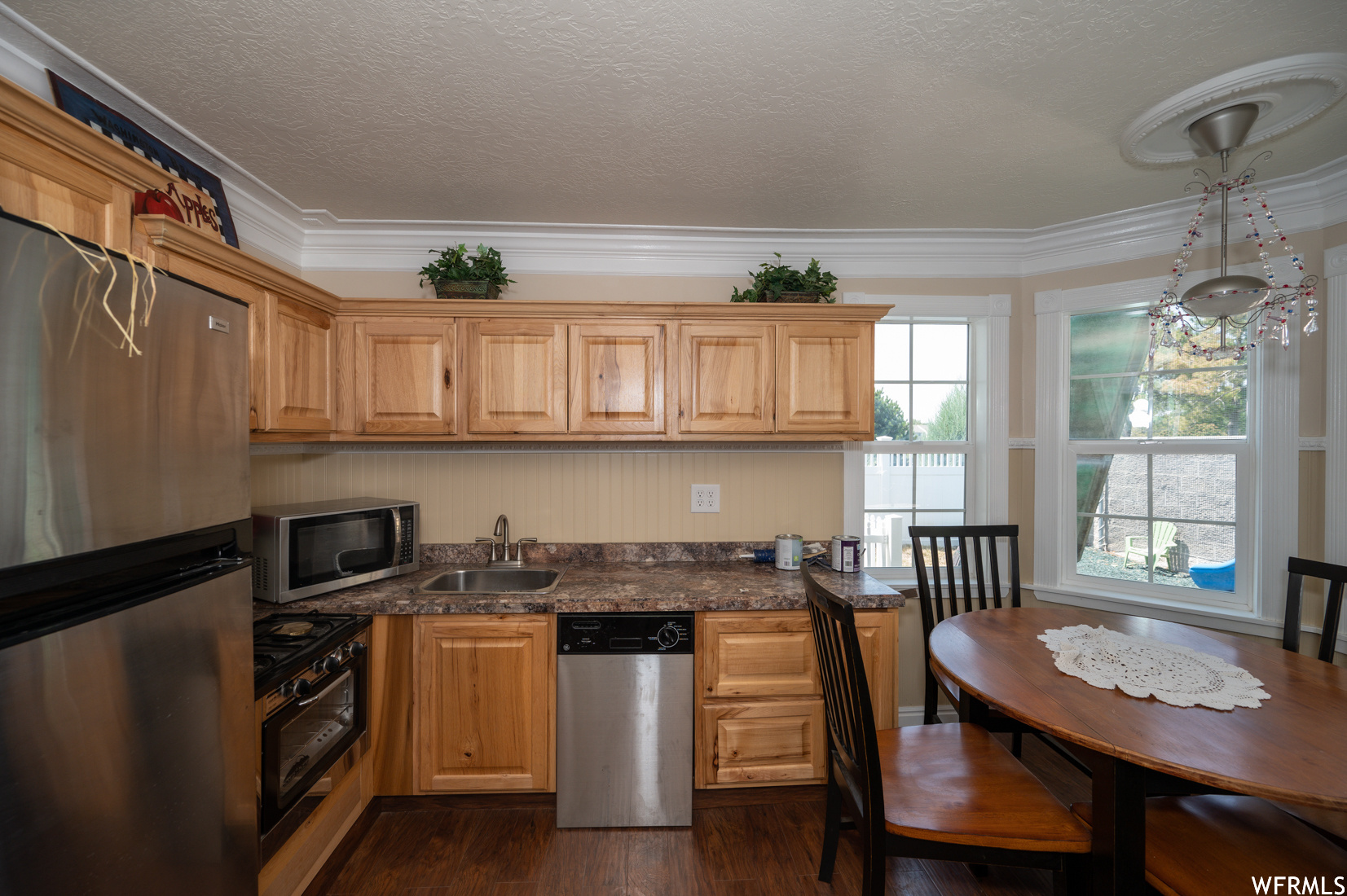 Salt Lake City, Utah 84123, United States, 10 Bedrooms Bedrooms, ,7 BathroomsBathrooms,Residential,Pending,228629