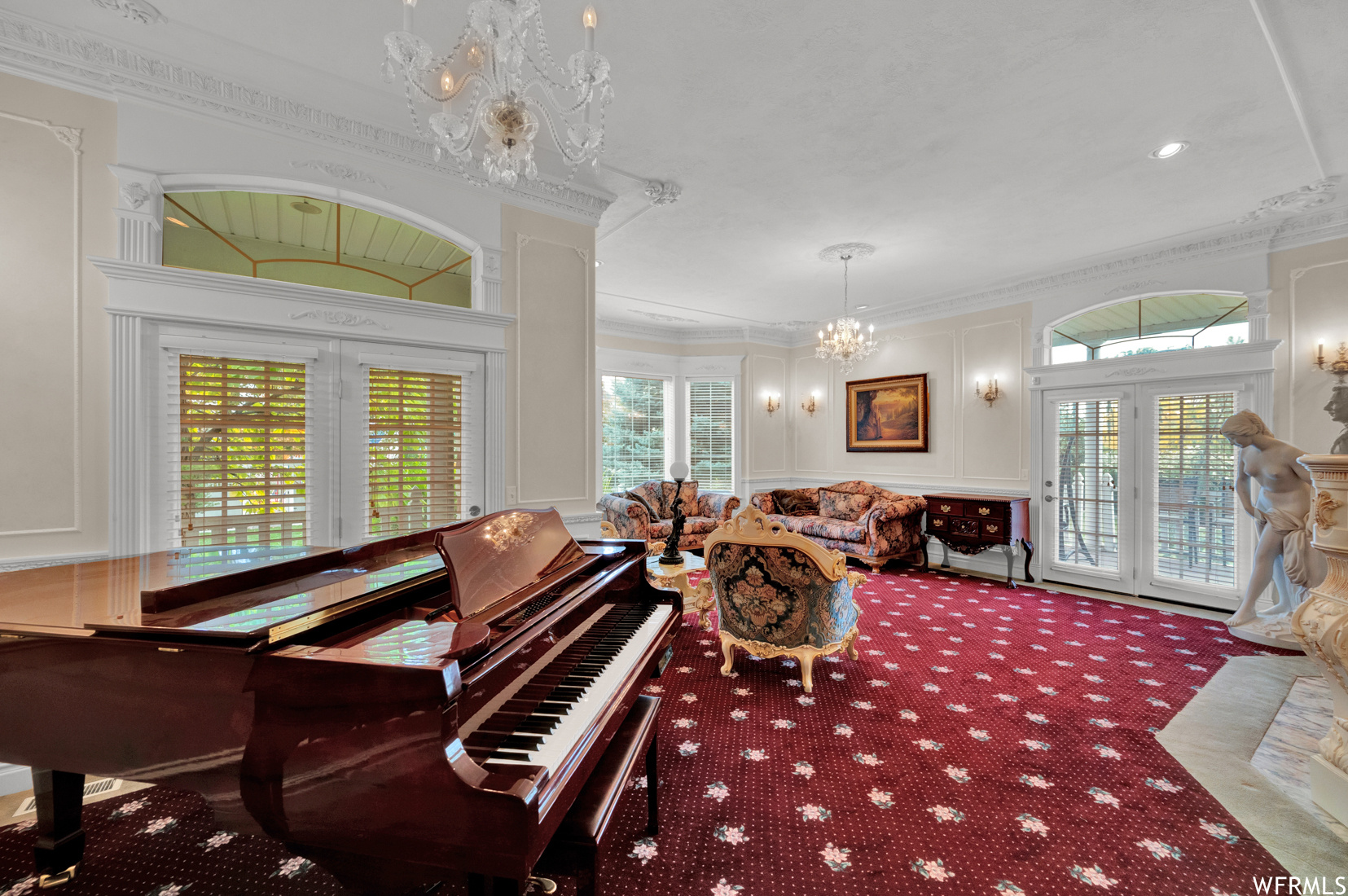 Salt Lake City, Utah 84123, United States, 10 Bedrooms Bedrooms, ,7 BathroomsBathrooms,Residential,Pending,228629