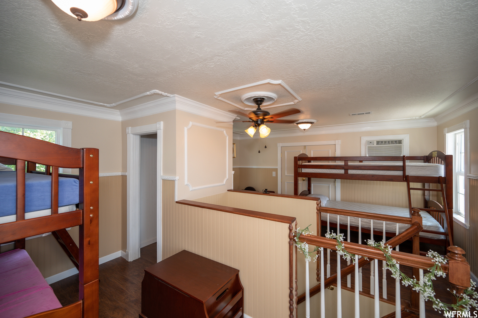 Salt Lake City, Utah 84123, United States, 10 Bedrooms Bedrooms, ,7 BathroomsBathrooms,Residential,Pending,228629