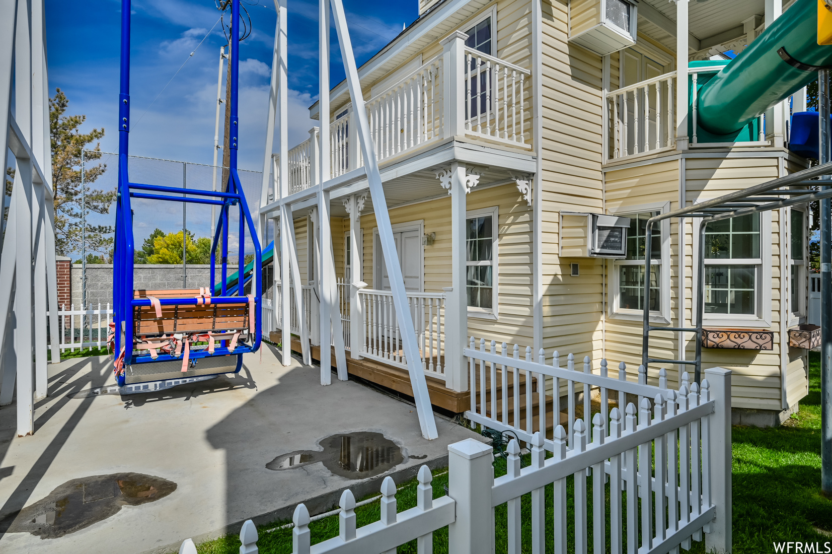 Salt Lake City, Utah 84123, United States, 10 Bedrooms Bedrooms, ,7 BathroomsBathrooms,Residential,Pending,228629