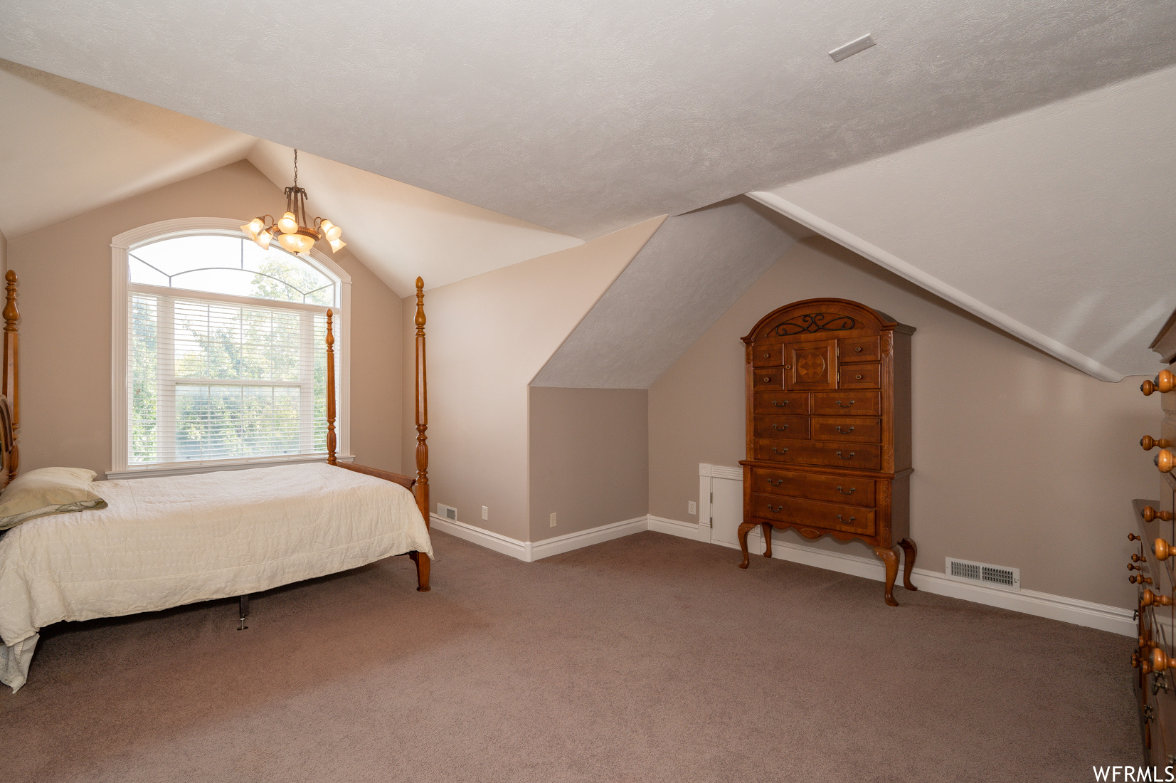 Salt Lake City, Utah 84123, United States, 10 Bedrooms Bedrooms, ,7 BathroomsBathrooms,Residential,Pending,228629