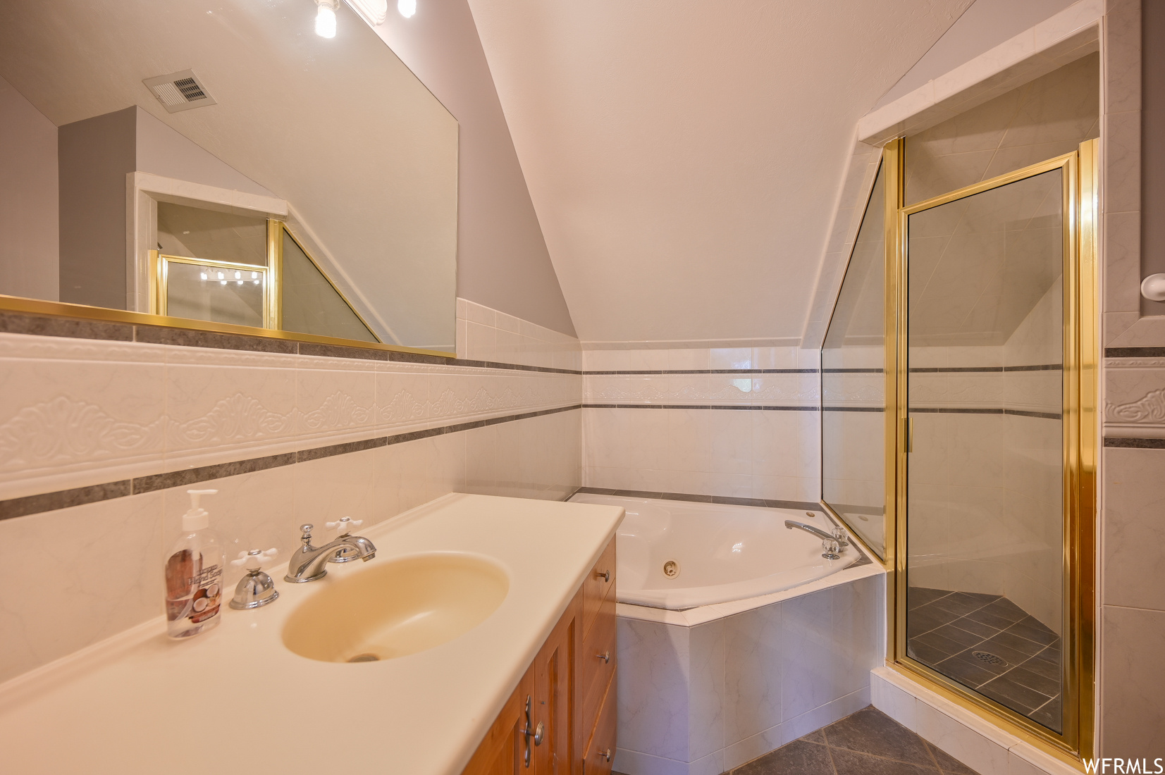 Salt Lake City, Utah 84123, United States, 10 Bedrooms Bedrooms, ,7 BathroomsBathrooms,Residential,Pending,228629