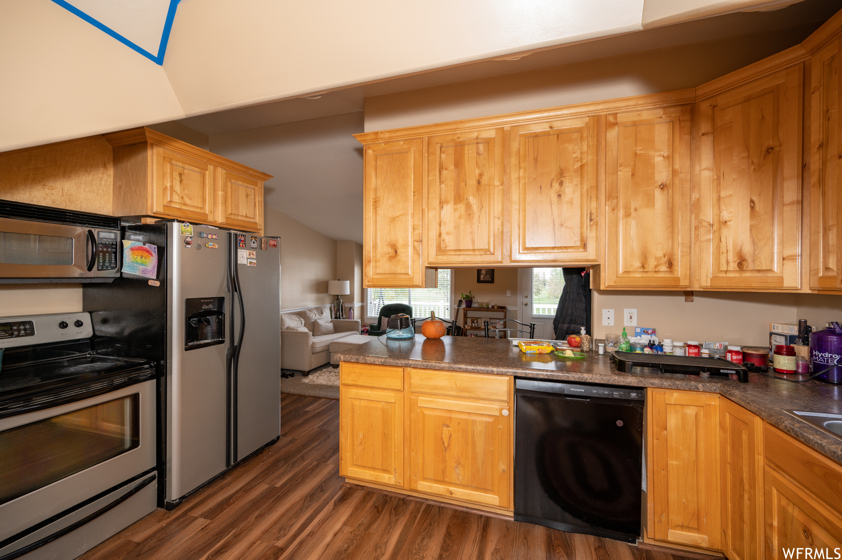 Salt Lake City, Utah 84123, United States, 10 Bedrooms Bedrooms, ,7 BathroomsBathrooms,Residential,Pending,228629