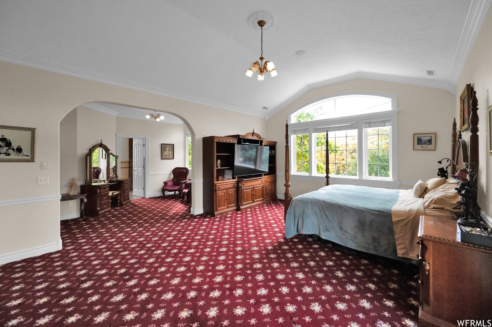 Salt Lake City, Utah 84123, United States, 10 Bedrooms Bedrooms, ,7 BathroomsBathrooms,Residential,Pending,228629