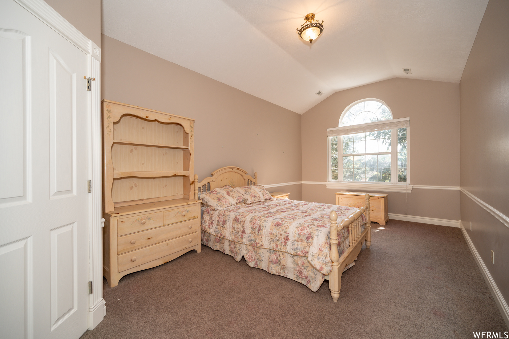 Salt Lake City, Utah 84123, United States, 10 Bedrooms Bedrooms, ,7 BathroomsBathrooms,Residential,Pending,228629