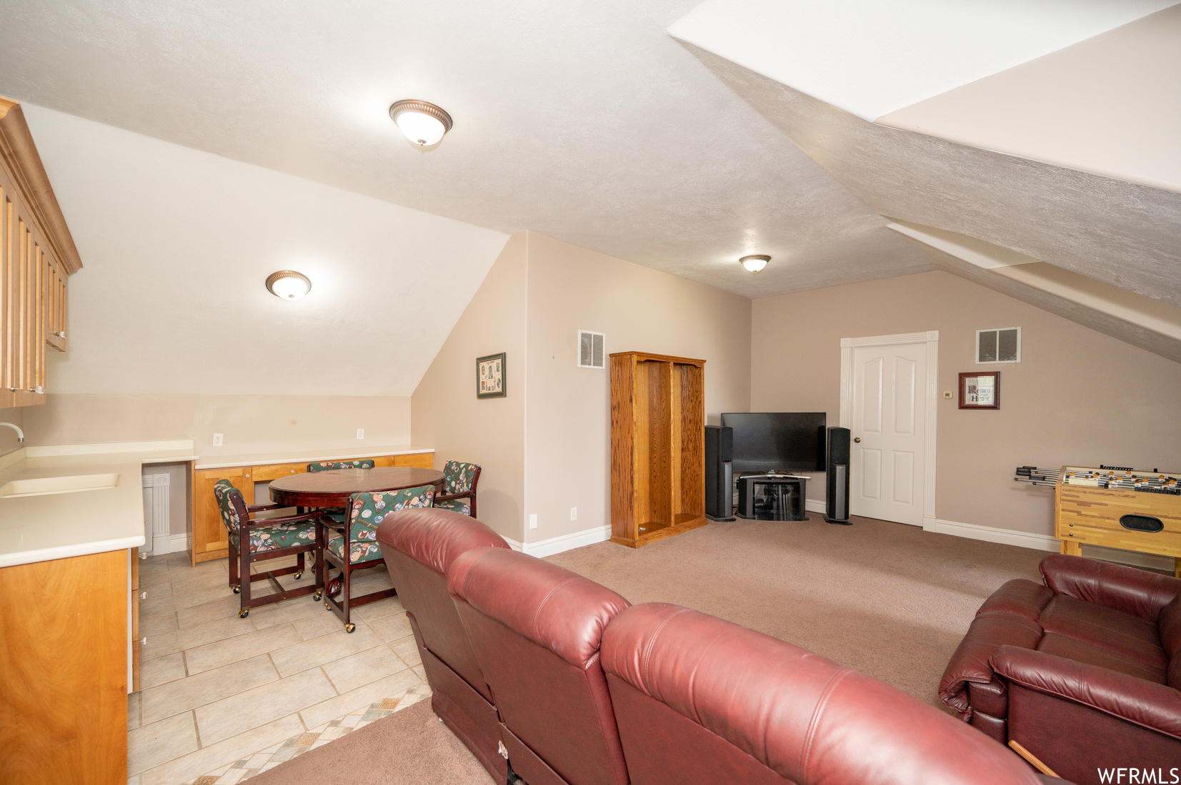 Salt Lake City, Utah 84123, United States, 10 Bedrooms Bedrooms, ,7 BathroomsBathrooms,Residential,Pending,228629