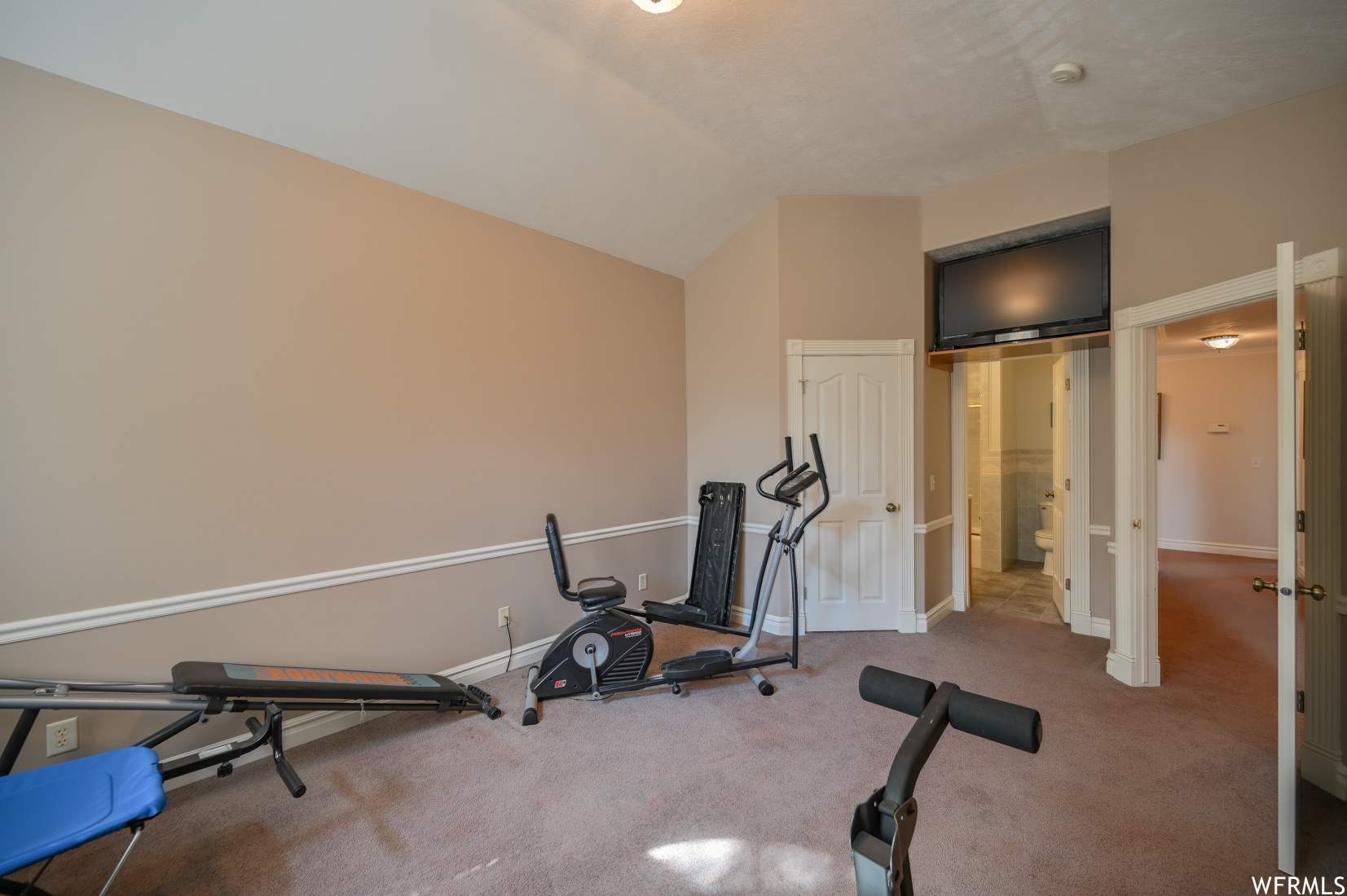 Salt Lake City, Utah 84123, United States, 10 Bedrooms Bedrooms, ,7 BathroomsBathrooms,Residential,Pending,228629