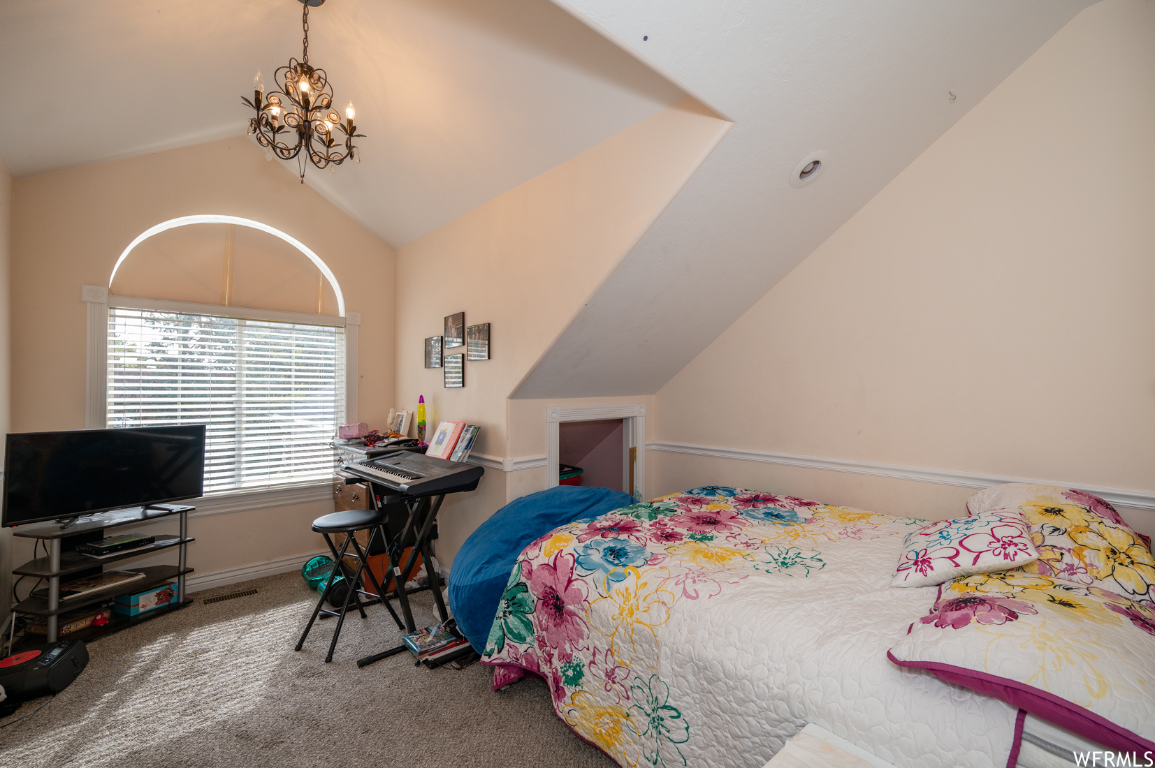 Salt Lake City, Utah 84123, United States, 10 Bedrooms Bedrooms, ,7 BathroomsBathrooms,Residential,Pending,228629