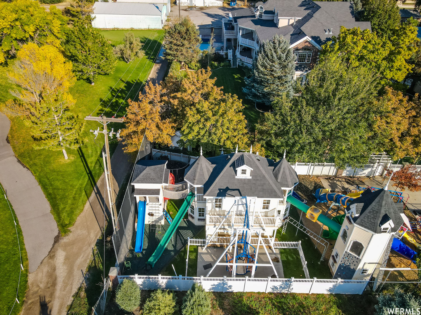 Salt Lake City, Utah 84123, United States, 10 Bedrooms Bedrooms, ,7 BathroomsBathrooms,Residential,Pending,228629