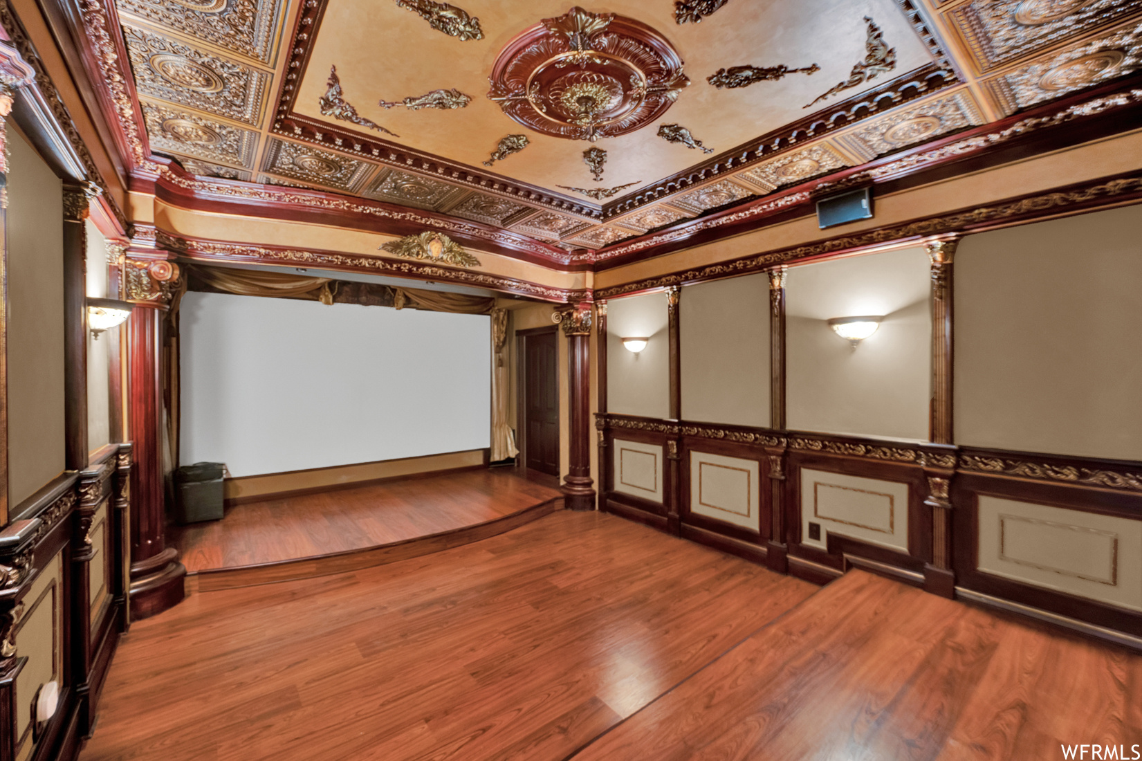 Salt Lake City, Utah 84123, United States, 10 Bedrooms Bedrooms, ,7 BathroomsBathrooms,Residential,Pending,228629