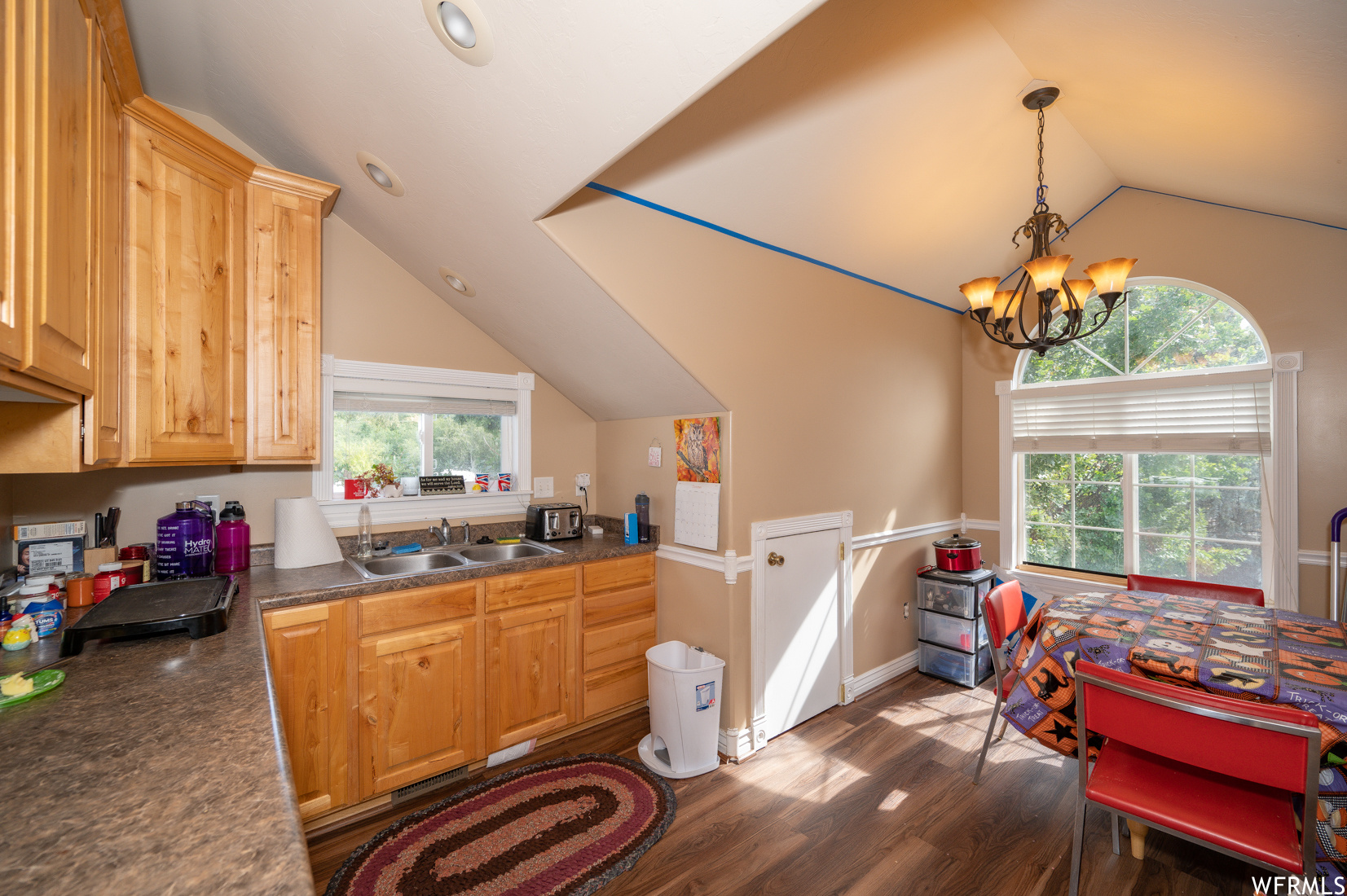 Salt Lake City, Utah 84123, United States, 10 Bedrooms Bedrooms, ,7 BathroomsBathrooms,Residential,Pending,228629