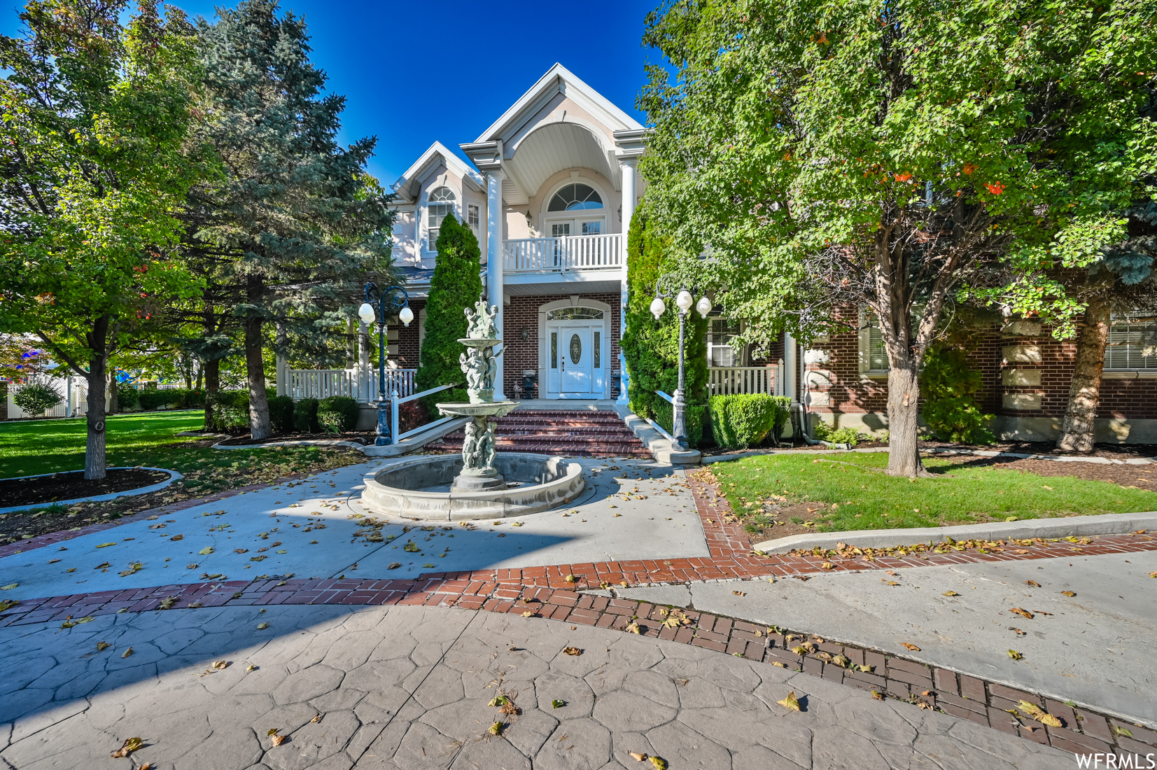 Salt Lake City, Utah 84123, United States, 10 Bedrooms Bedrooms, ,7 BathroomsBathrooms,Residential,Pending,228629