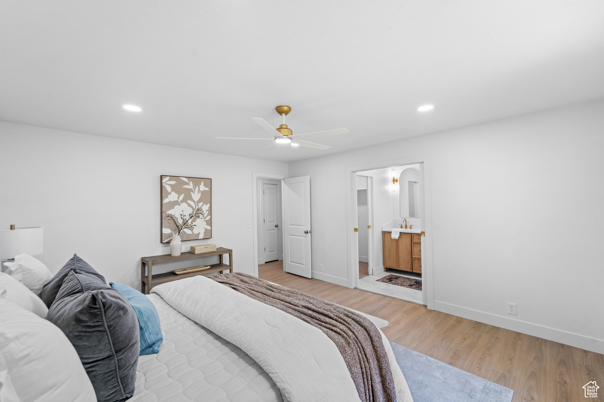 HIDDEN VALLEY COUNTRY CLUB ESTATES - Residential