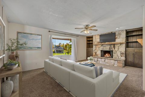 Tiny photo for 681 E 215 N, Lindon, UT 84042 (MLS # 2120454)