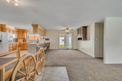 Tiny photo for 681 E 215 N, Lindon, UT 84042 (MLS # 2120454)