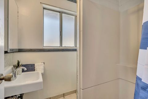 Tiny photo for 681 E 215 N, Lindon, UT 84042 (MLS # 2120454)