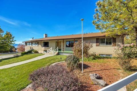 Tiny photo for 681 E 215 N, Lindon, UT 84042 (MLS # 2120454)
