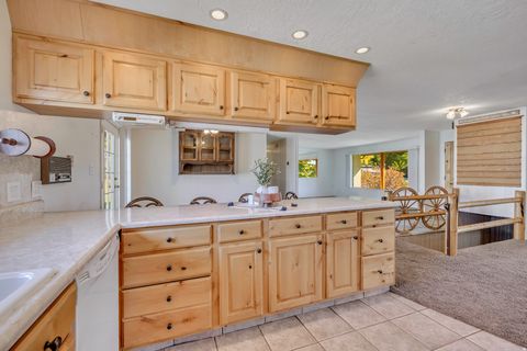 Tiny photo for 681 E 215 N, Lindon, UT 84042 (MLS # 2120454)