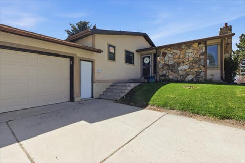 Homes For Sale - 222 E Valley Dr<br/> Preston, ID 83263