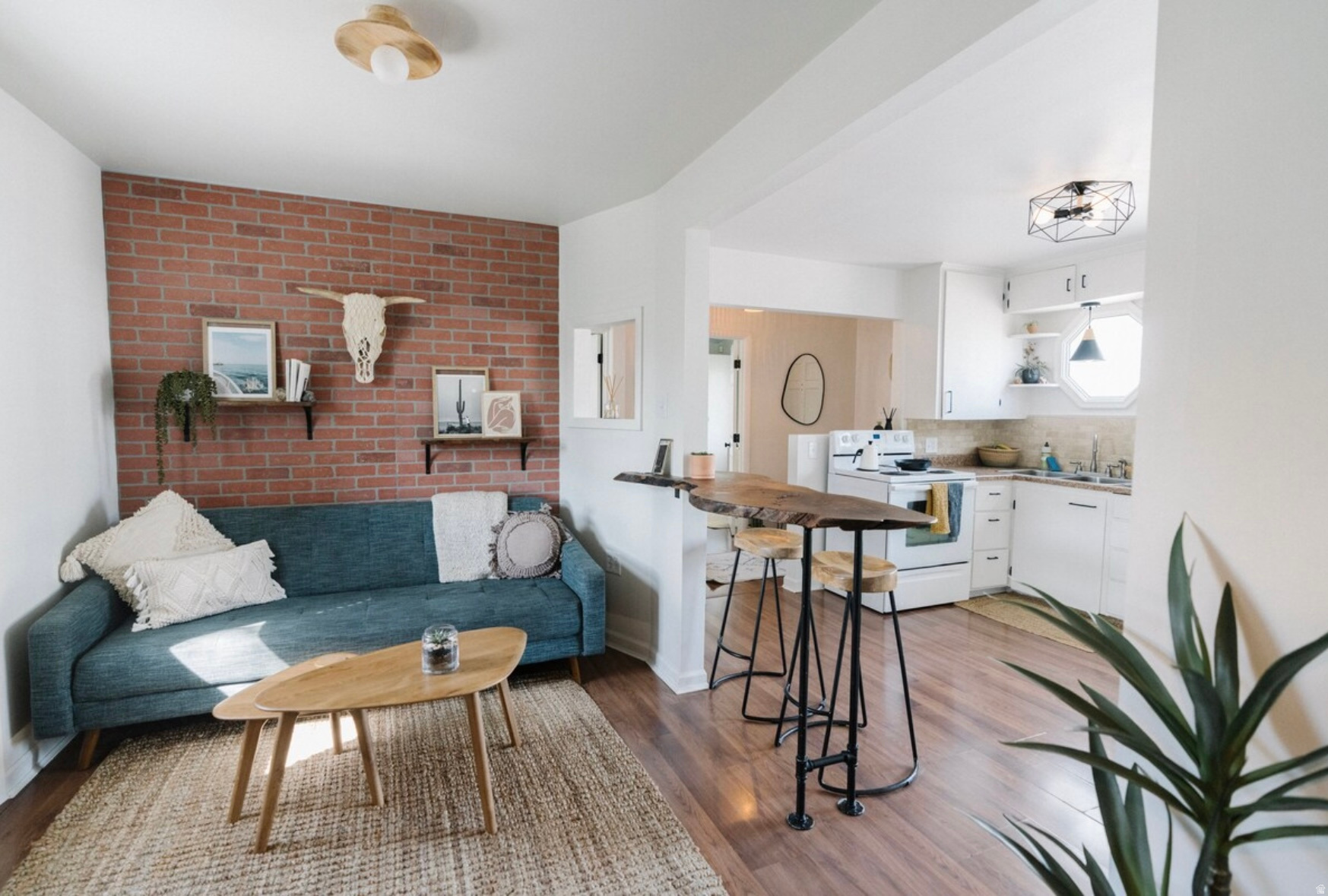 THORNDYKE - Residential