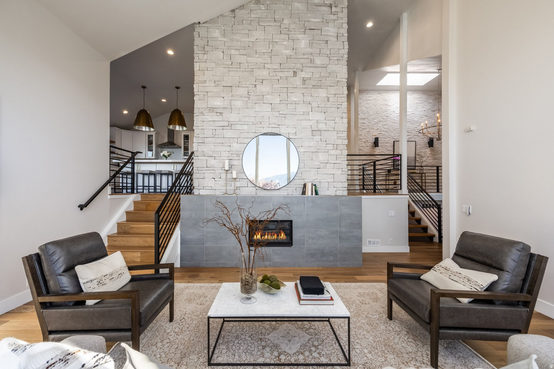 ENSIGN DOWNS - Residential