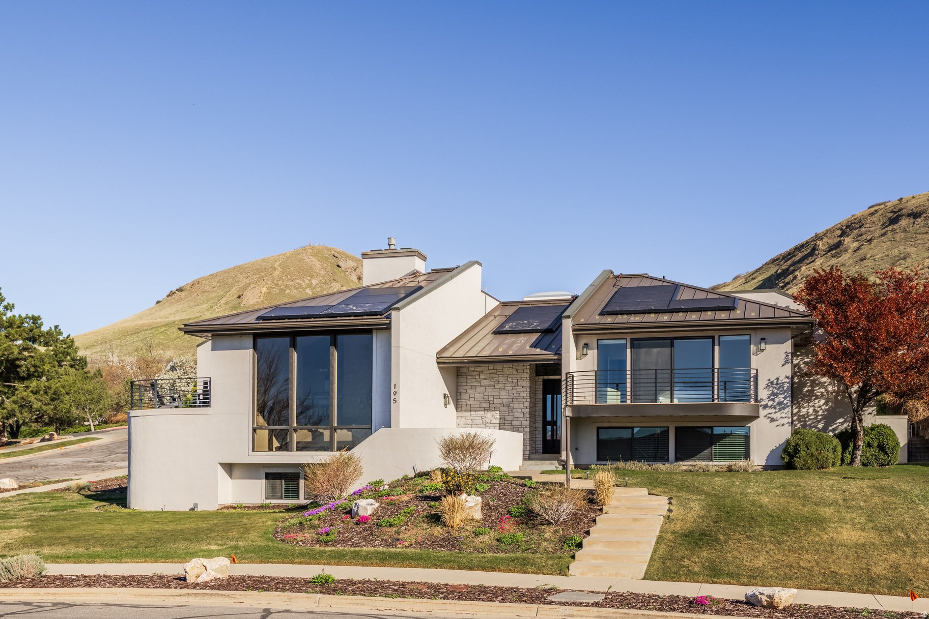 ENSIGN DOWNS - Residential