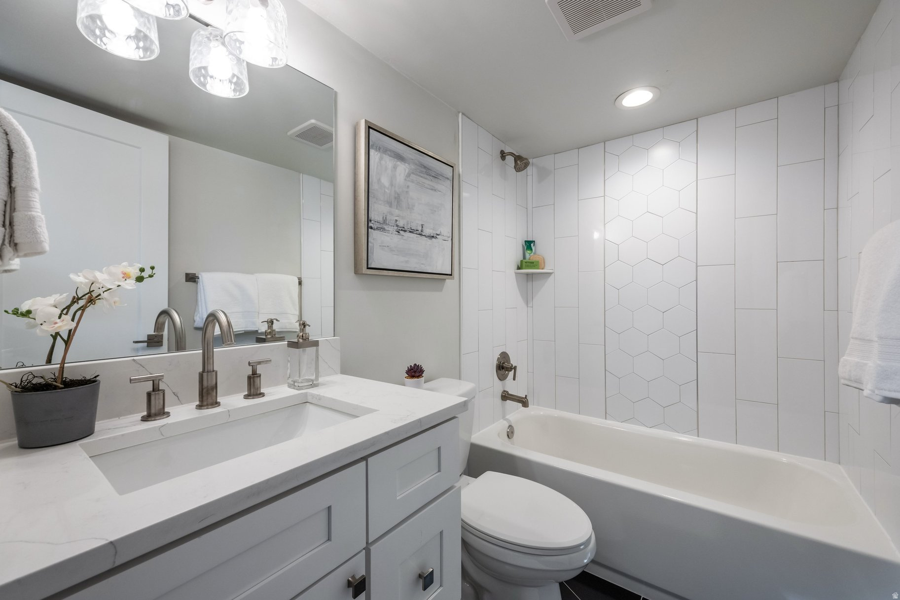 ENSIGN DOWNS - Residential