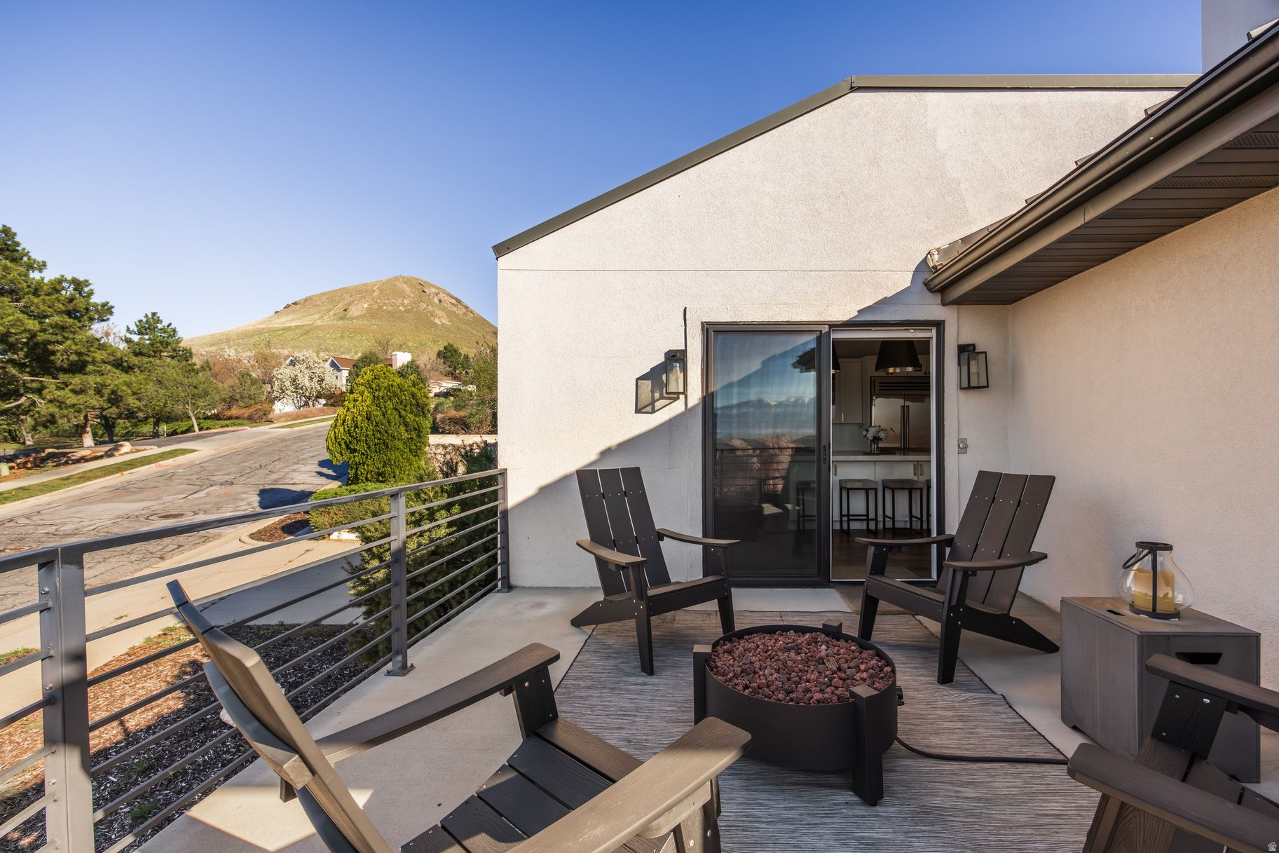 ENSIGN DOWNS - Residential