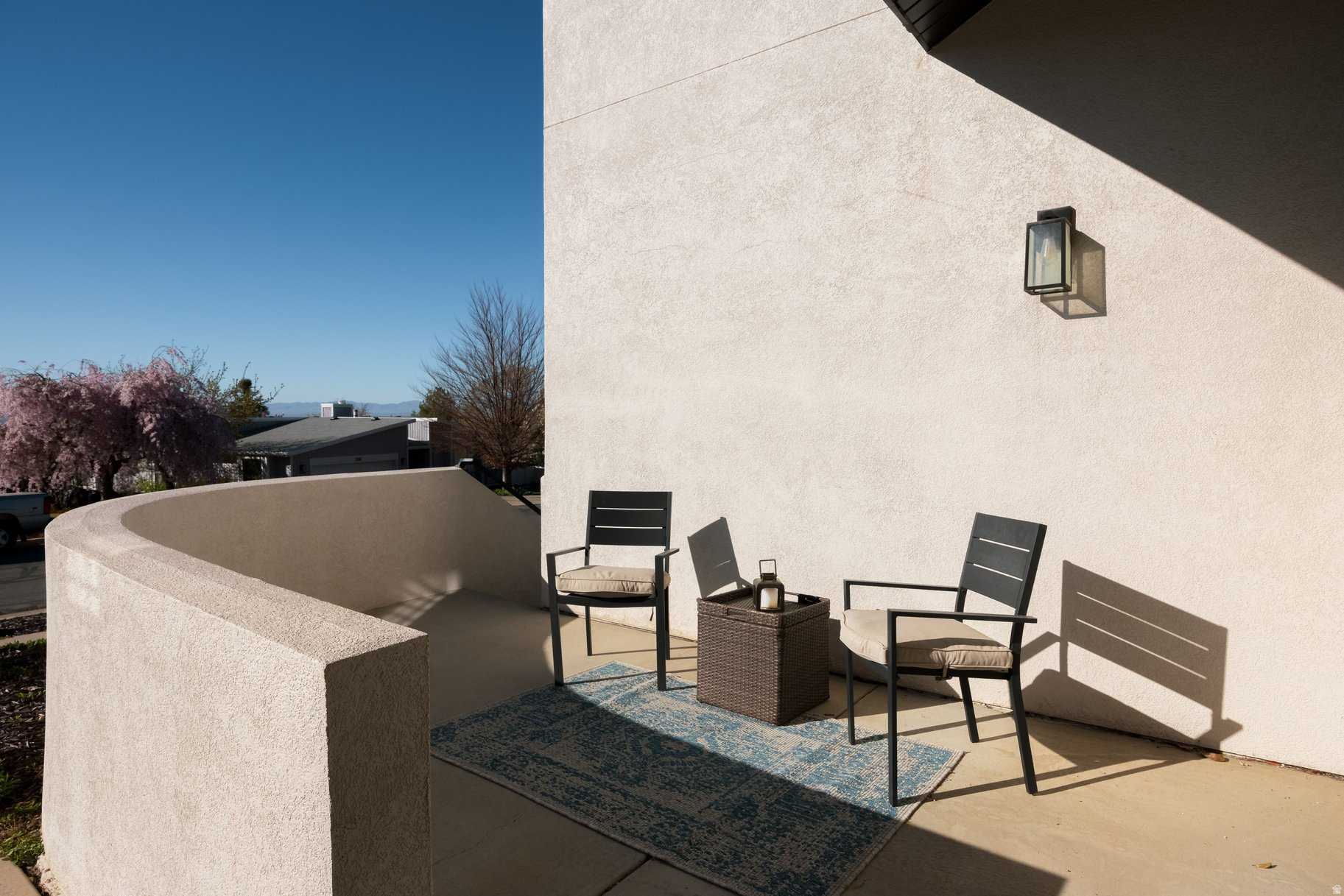 ENSIGN DOWNS - Residential