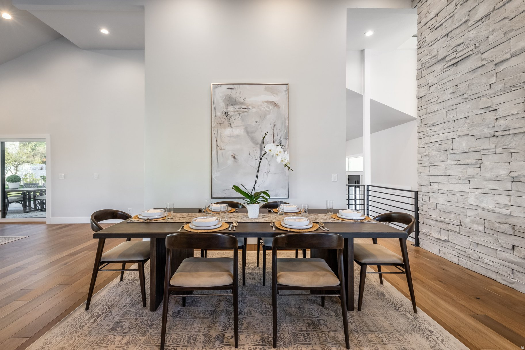 ENSIGN DOWNS - Residential