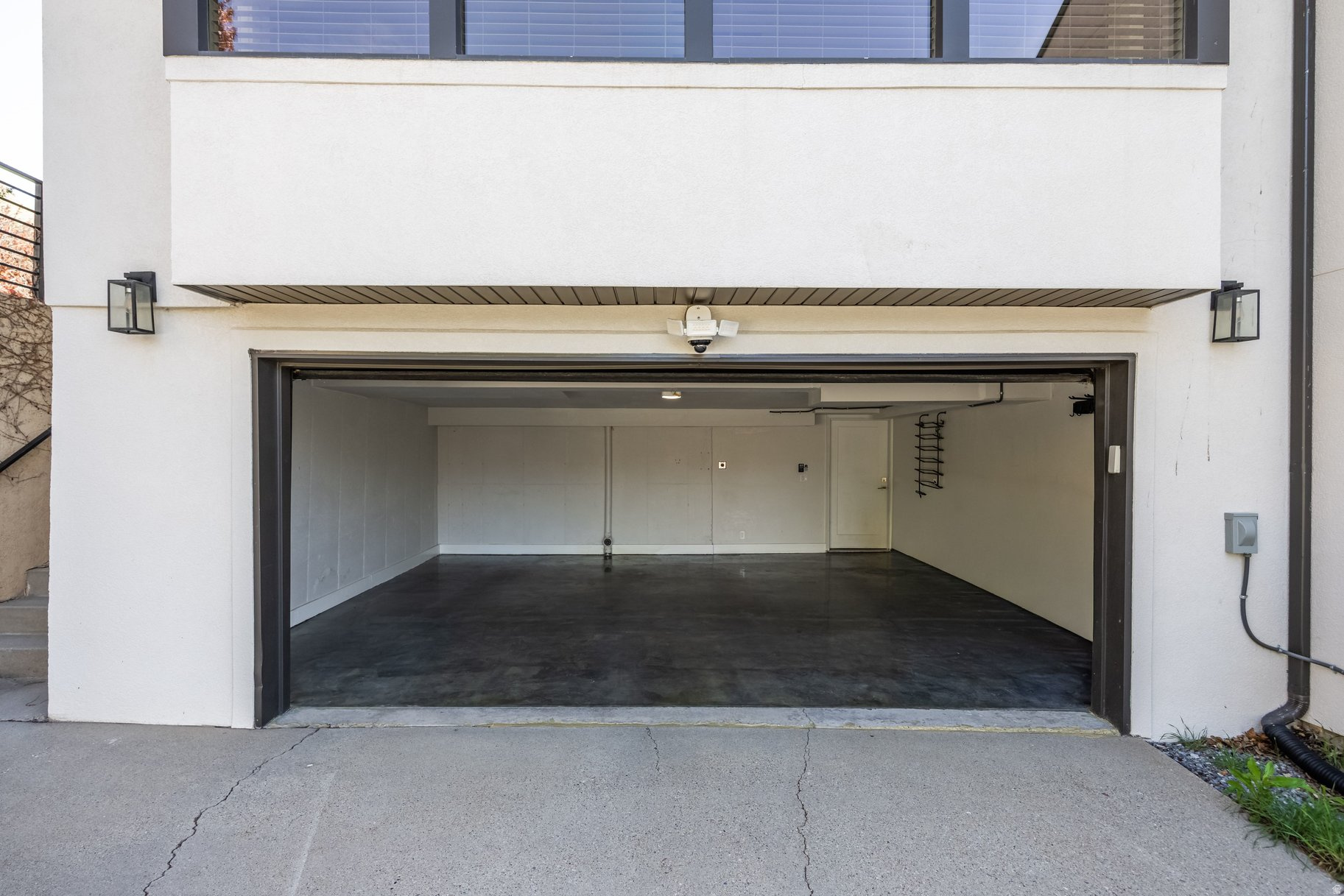 ENSIGN DOWNS - Residential