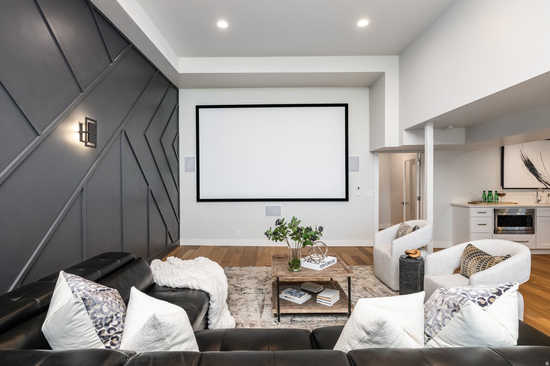 ENSIGN DOWNS - Residential