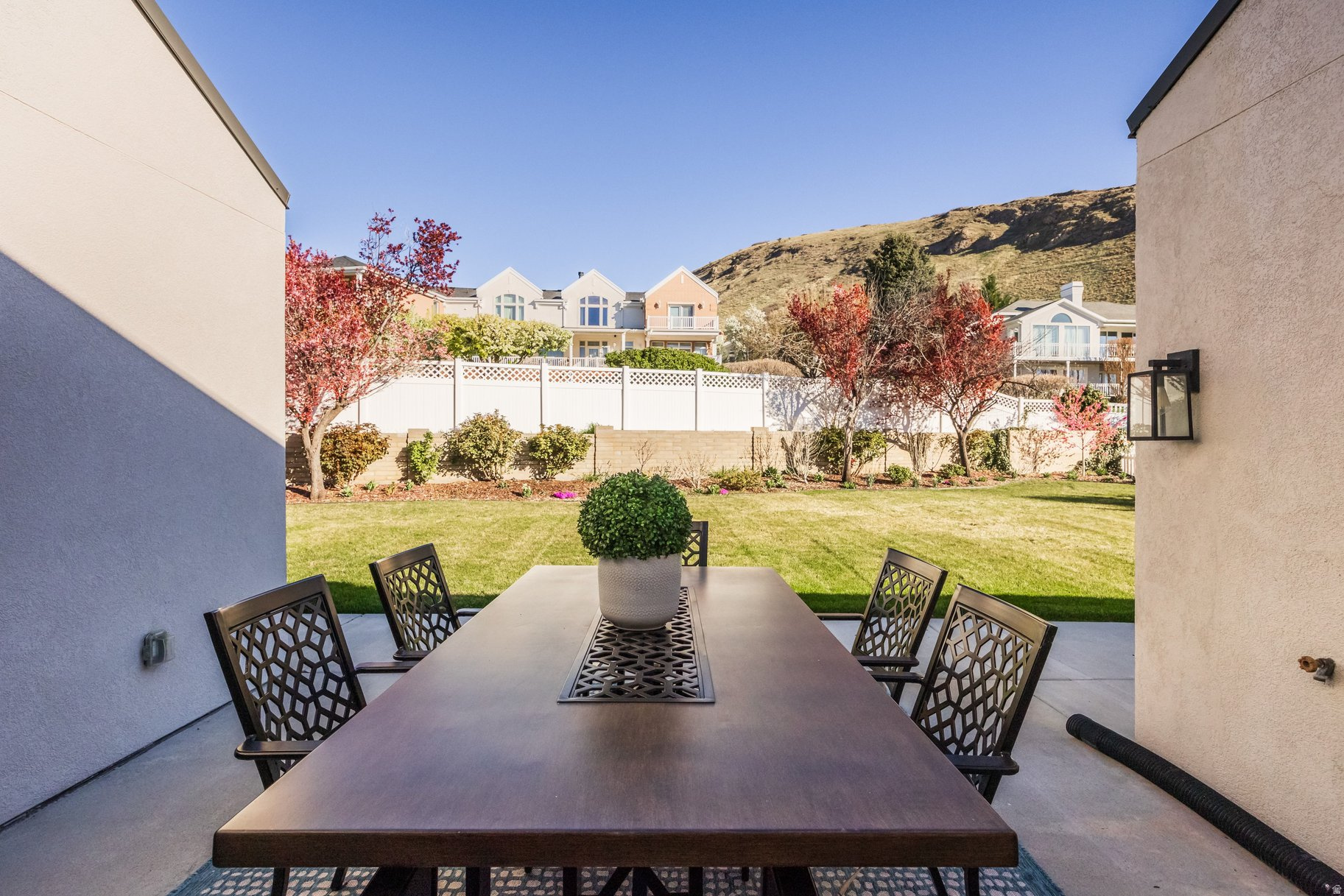 ENSIGN DOWNS - Residential