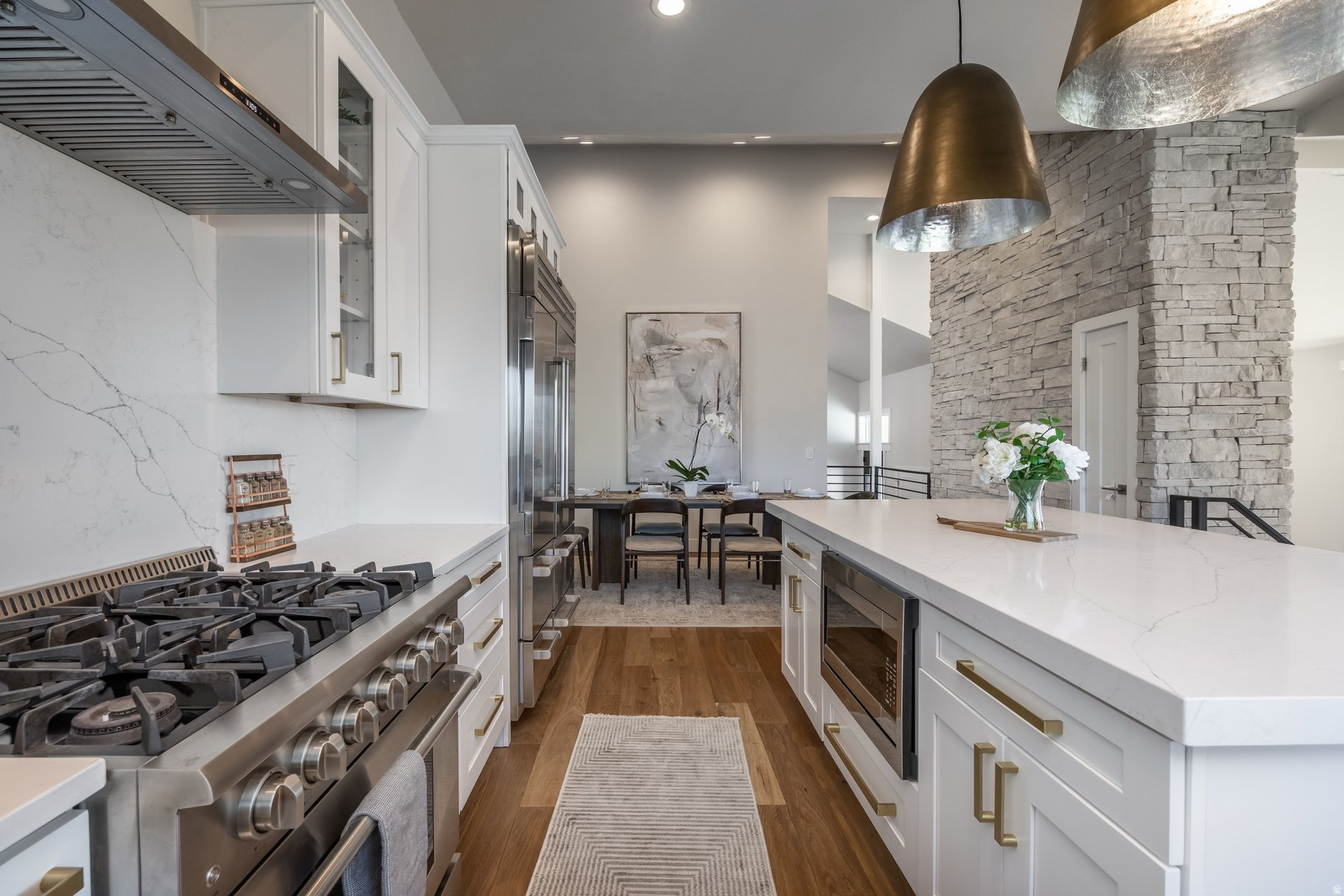 ENSIGN DOWNS - Residential